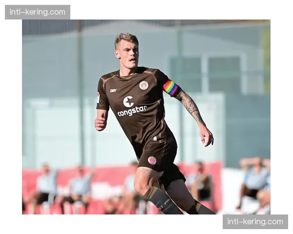 圣保利球迷合作社模式：职业足球的另类融资方式